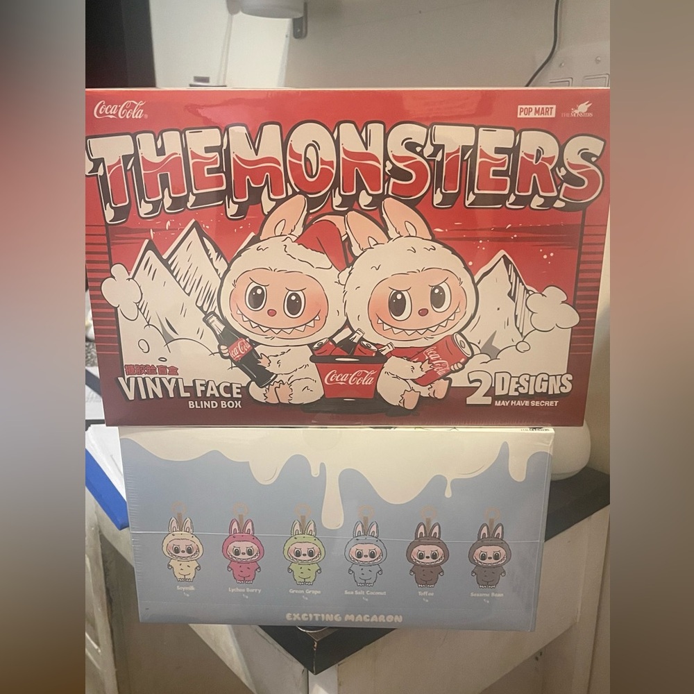Sealed & authentic Pop Mart the monsters Coca Cola series vinyl face blind box - Picture 5 of 8